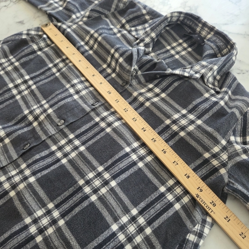 Hatch Black White Plaid Maternity Flannel Size 2 (8-10/M) Button Down Shirt Top - Picture 7 of 11